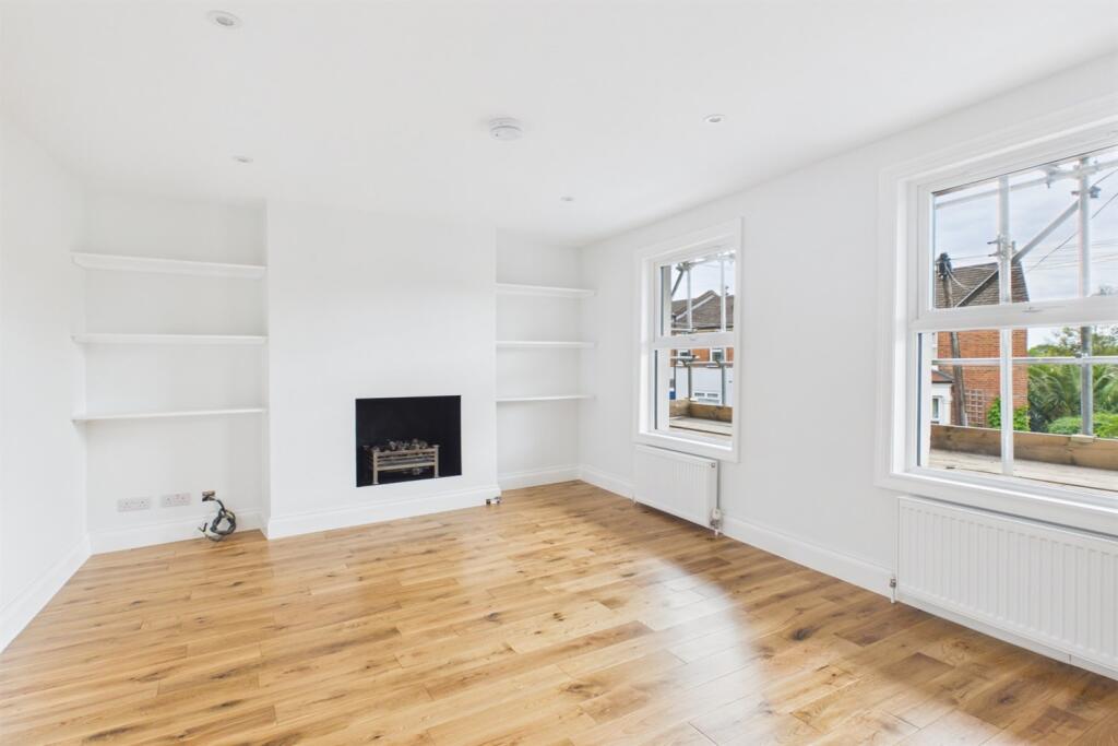2 bed 1st Floor Flat for rent in Streatham. From Samuel Estates