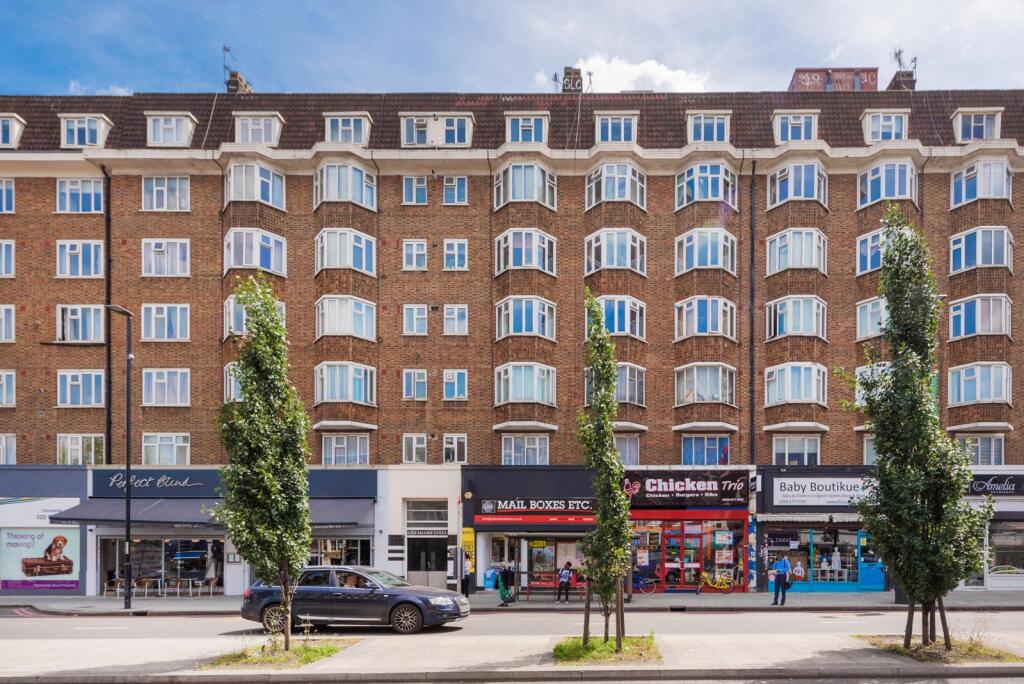3 bed 1st Floor Flat for rent in London. From Samuel Estates