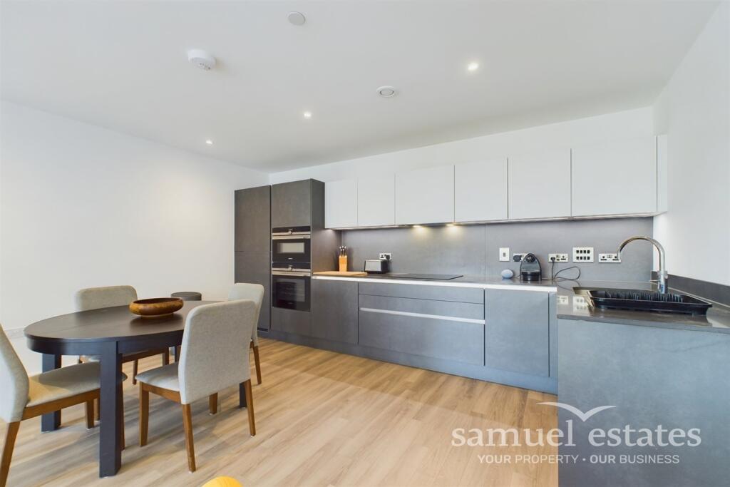 2 bed Apartment for rent in Acton. From Samuel Estates