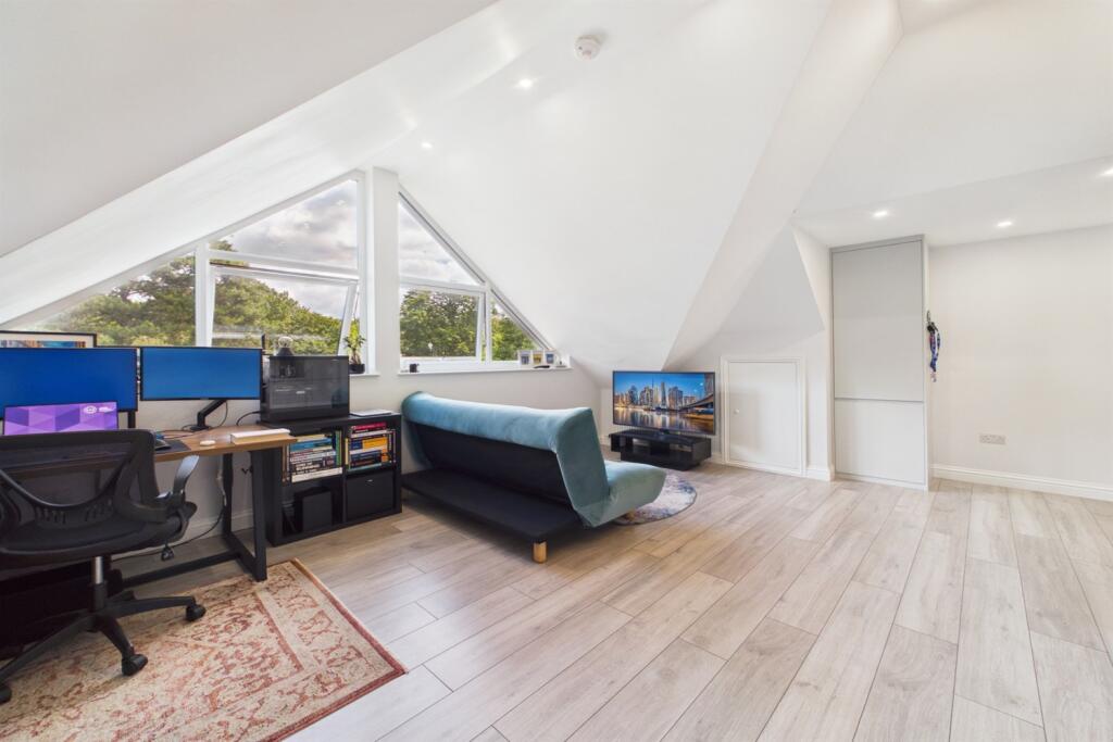 1 bed 1st Floor Flat for rent in Beckenham. From Samuel Estates