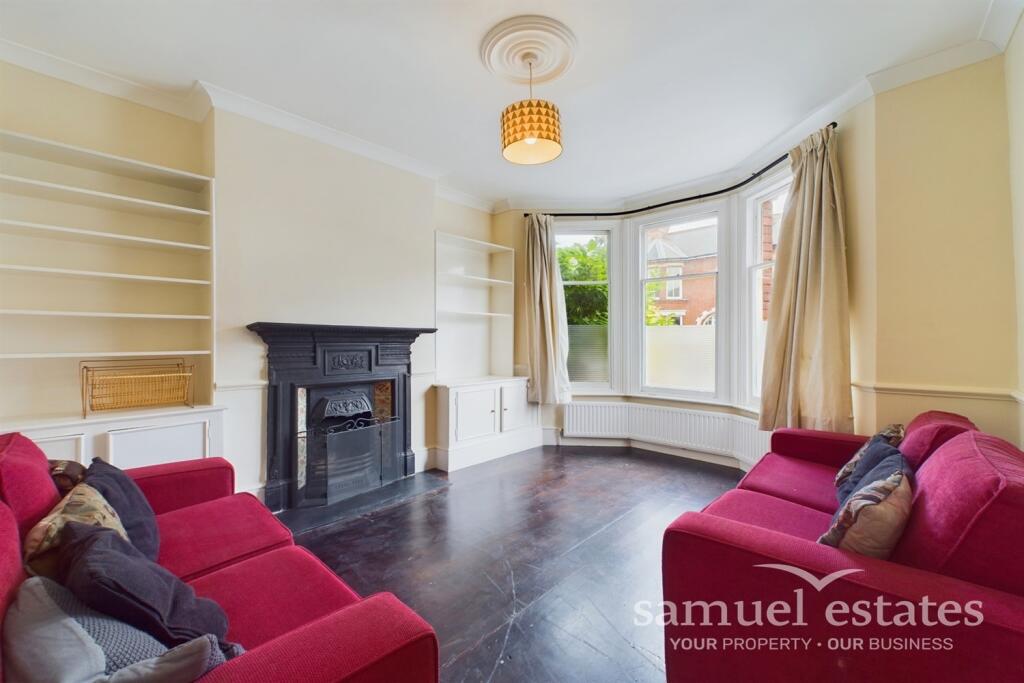 2 bed 1st Floor Flat for rent in Streatham. From Samuel Estates 2 bed 1st Floor Flat for rent in Streatham. From Samuel Estates