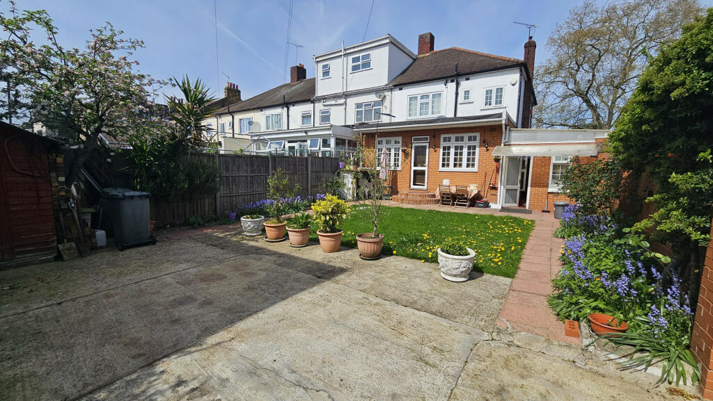 4 bed End Terraced House for rent in London. From Samuel King Estate Agents