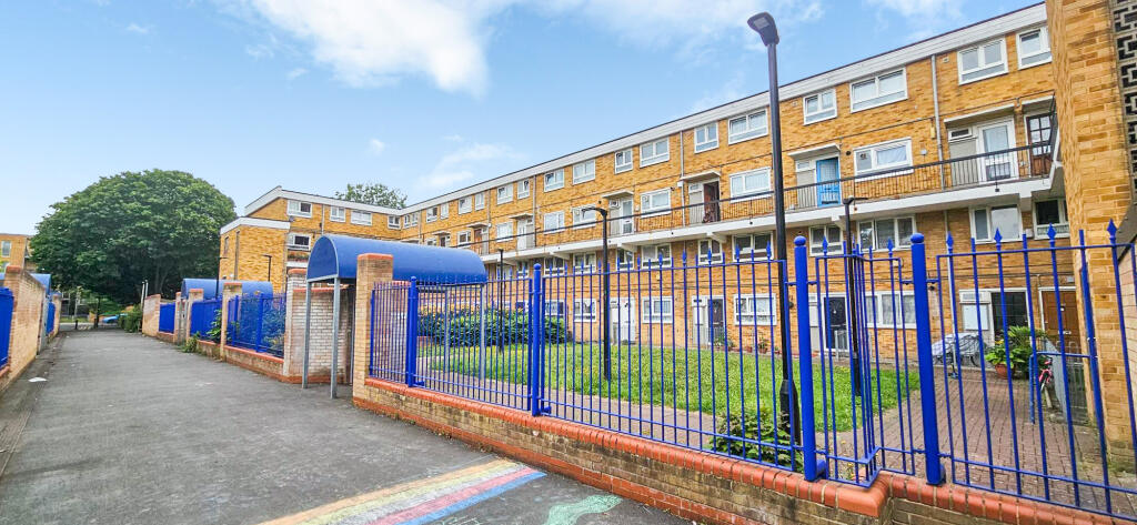 3 bed 1st Floor Flat for rent in Ilford. From Samuel King - Canning Town 3 bed 1st Floor Flat for rent in Ilford. From Samuel King - Canning Town