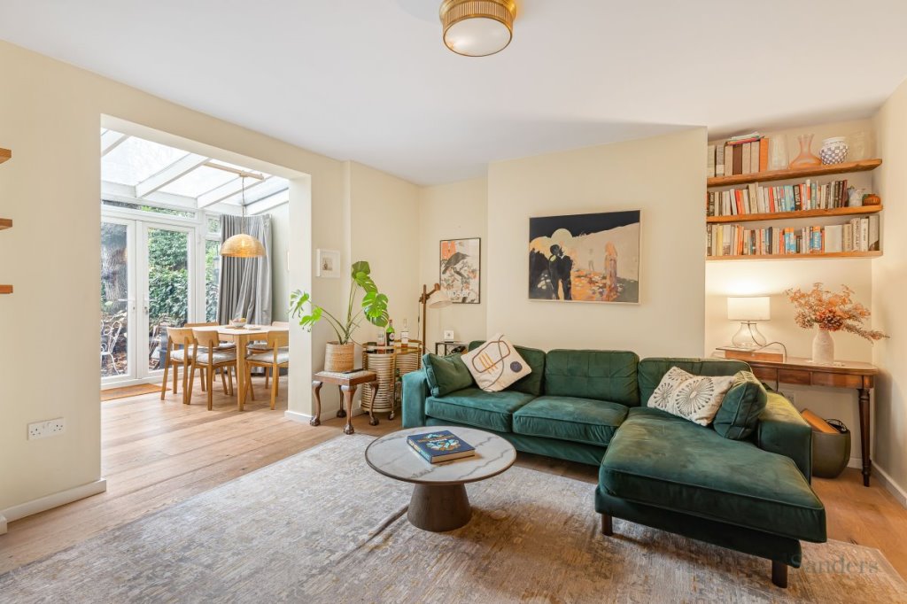 2 bed 1st Floor Flat for rent in Islington. From Sanders Property 2 bed 1st Floor Flat for rent in Islington. From Sanders Property