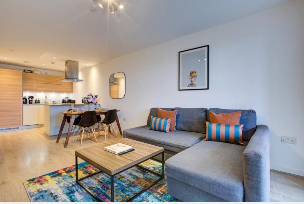 1 bed 1st Floor Flat for rent in Stratford. From Sanders Property