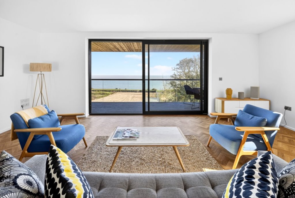 2 bed 1st Floor Flat for rent in Broadstairs. From Sanders Property