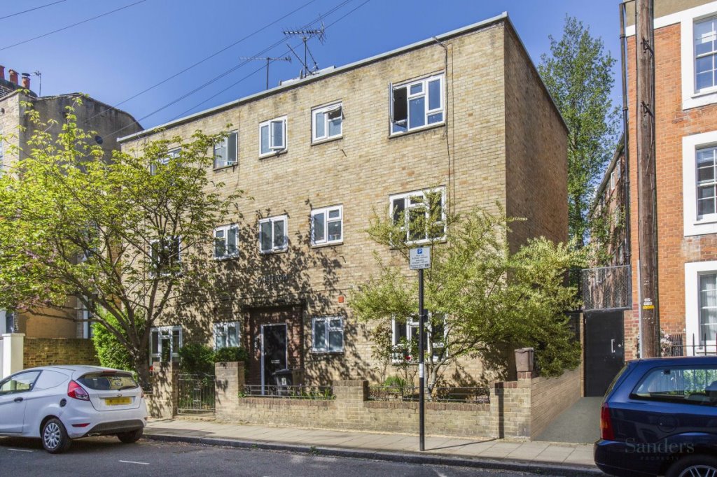 1 bed 1st Floor Flat for rent in Islington. From Sanders Property