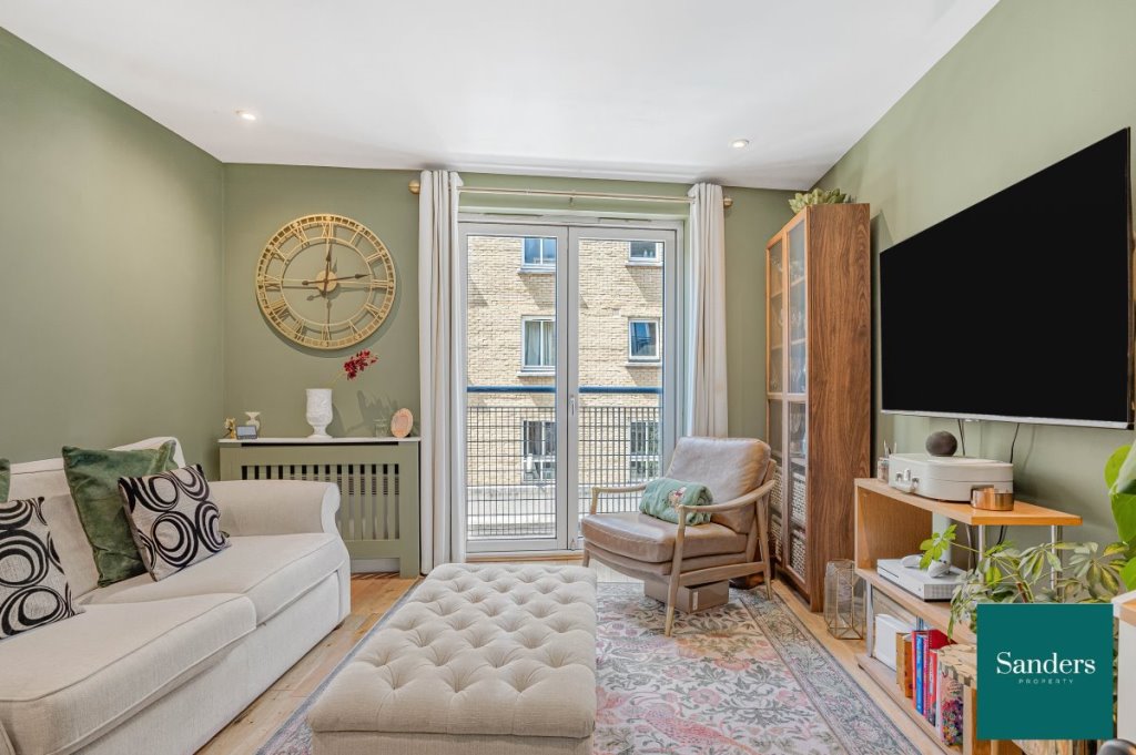 1 bed 1st Floor Flat for rent in Whitechapel. From Sanders Property
