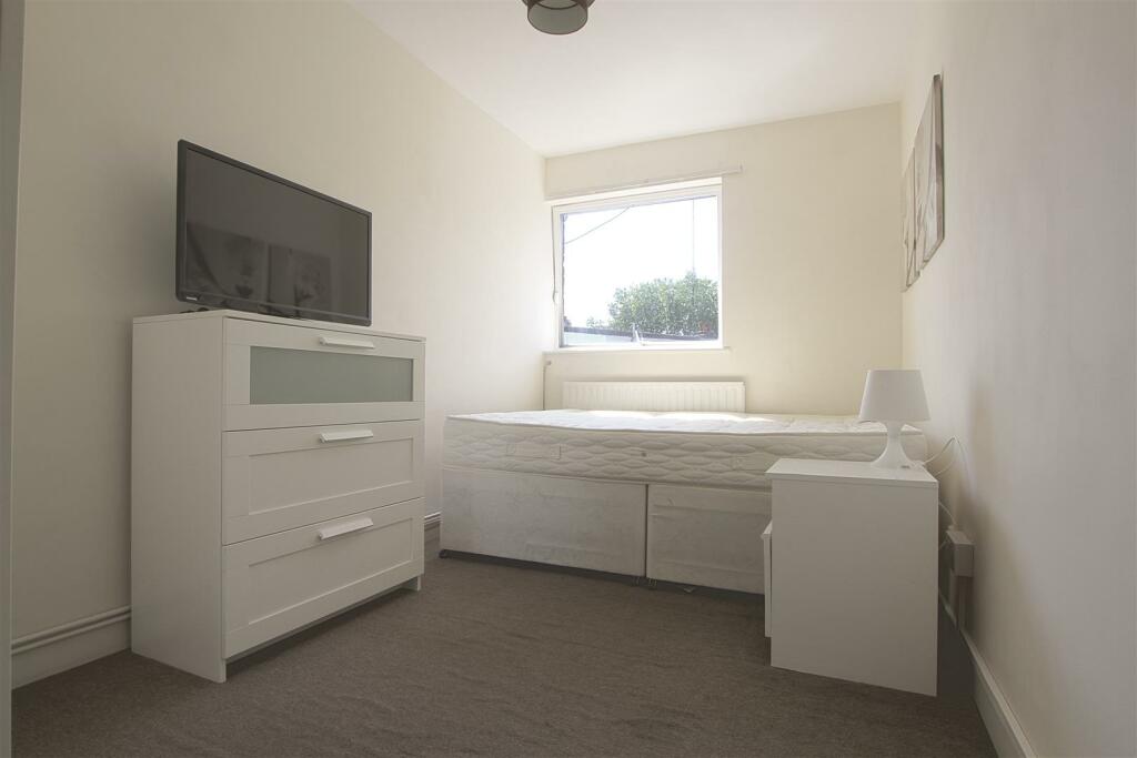 0 bed Flat for rent in London. From Sargeants