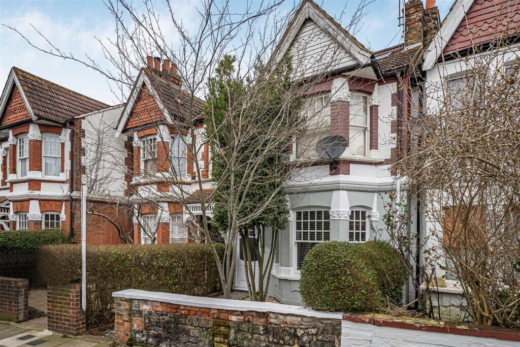 2 bed Not Specified for rent in Brentford. From Sargeants - Ealing