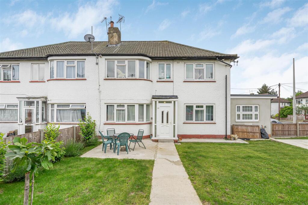 1 bed 1st Floor Flat for rent in Isleworth. From Sargeants - Ealing