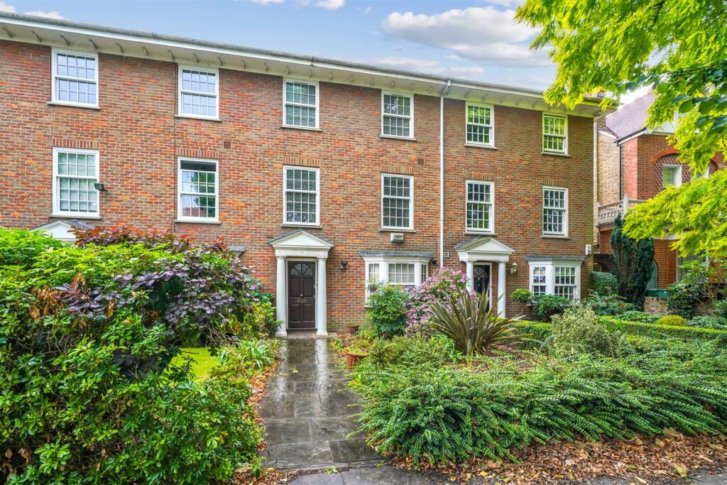 4 bed Mid Terraced House for rent in Acton. From Sargeants - Ealing