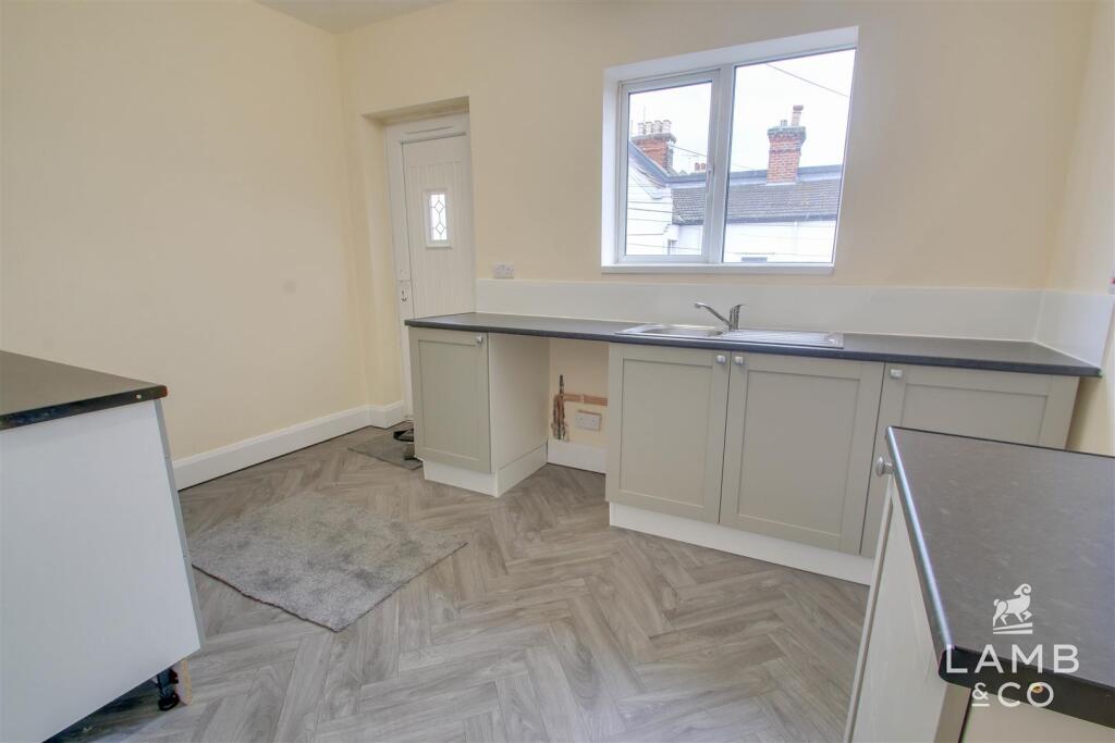 2 bed 1st Floor Flat for rent in Clacton-on-Sea. From Lamb & Co - Clacton on Sea