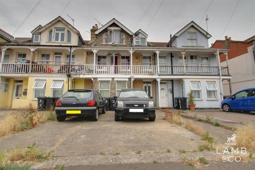 1 bed 1st Floor Flat for rent in Clacton-on-Sea. From Lamb & Co - Clacton on Sea 1 bed 1st Floor Flat for rent in Clacton-on-Sea. From Lamb & Co - Clacton on Sea