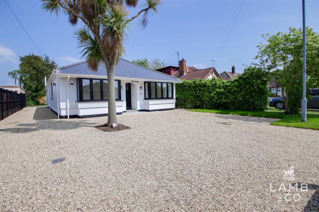 4 bed Detached bungalow for rent in Thorpe-le-Soken. From Lamb & Co - Clacton on Sea