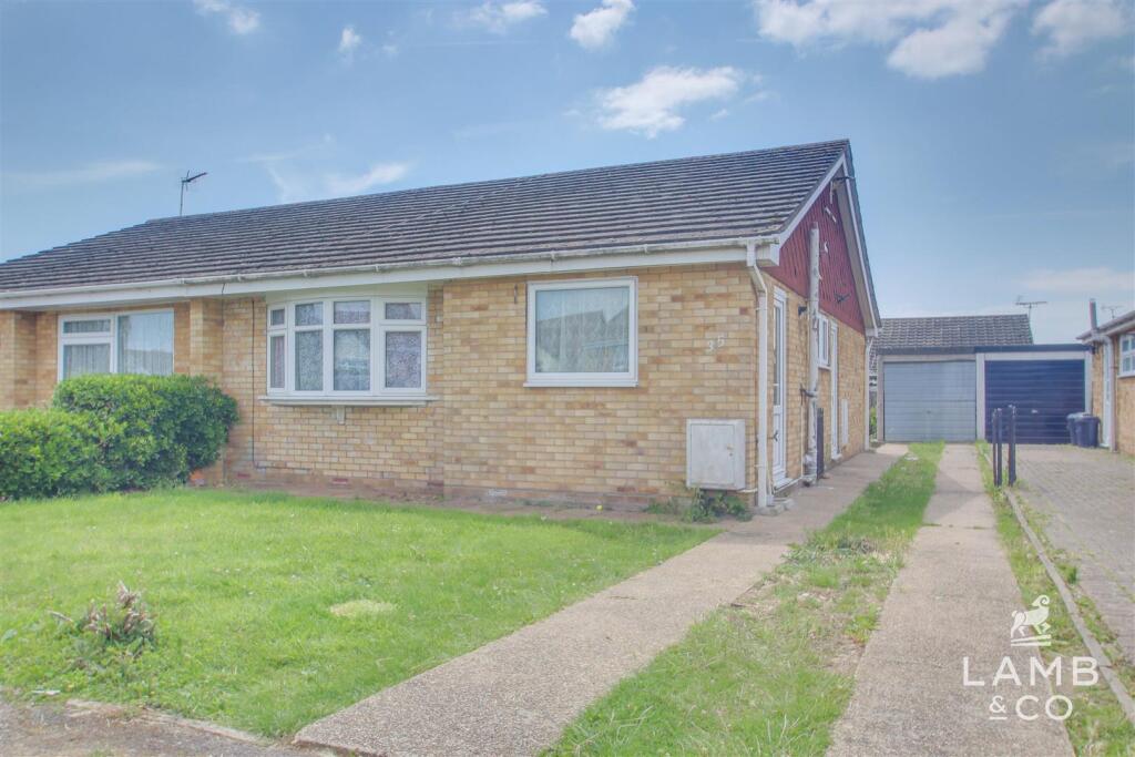 2 bed Semi-detached bungalow for rent in Clacton-on-Sea. From Lamb & Co - Clacton on Sea