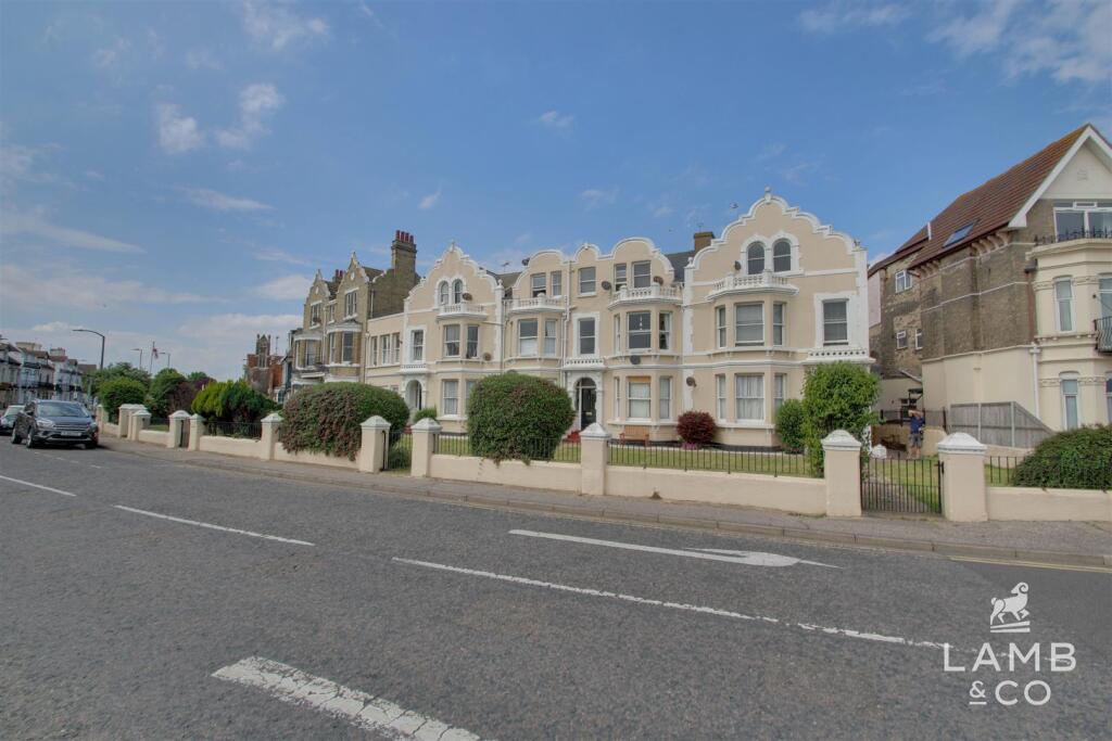 2 bed 1st Floor Flat for rent in Clacton-on-Sea. From Lamb & Co - Clacton on Sea