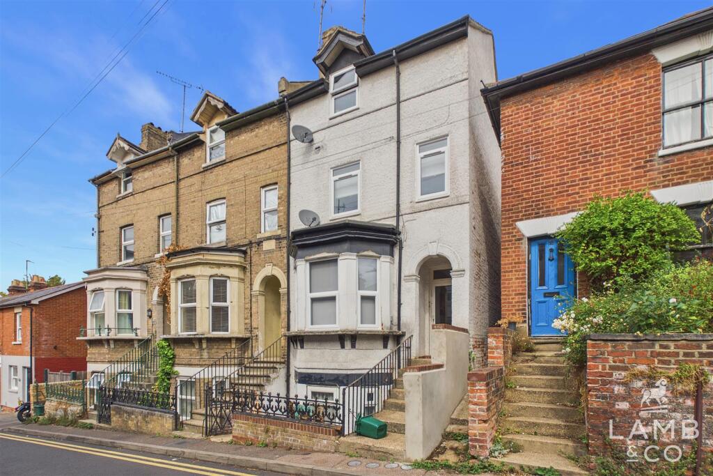 1 bed 1st Floor Flat for rent in Colchester. From Lamb & Co - Clacton on Sea 1 bed 1st Floor Flat for rent in Colchester. From Lamb & Co - Clacton on Sea