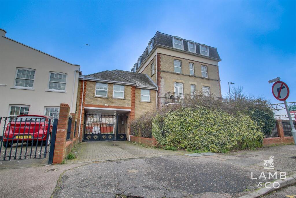 2 bed Annexe for rent in Clacton-on-Sea. From Lamb & Co - Clacton on Sea 2 bed Annexe for rent in Clacton-on-Sea. From Lamb & Co - Clacton on Sea
