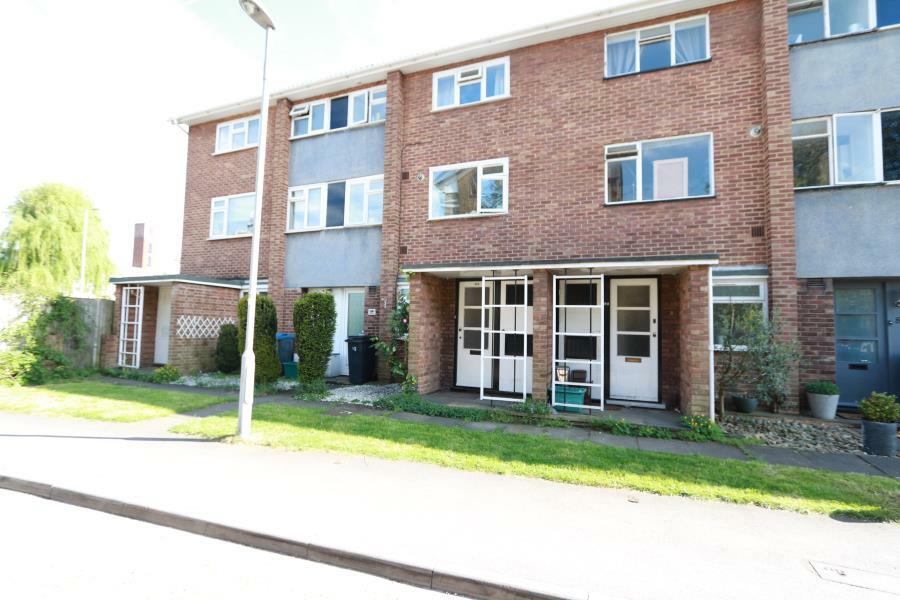 2 bed Apartment for rent in Surbiton. From Seymours