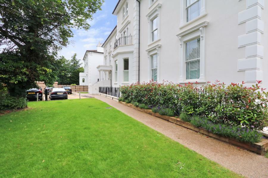 2 bed Apartment for rent in Long Ditton. From Seymours