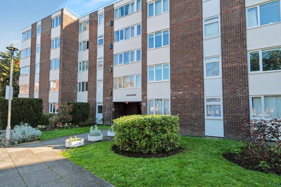 2 bed 1st Floor Flat for rent in Kingston upon Thames. From Seymours Estate Agents - Surbiton