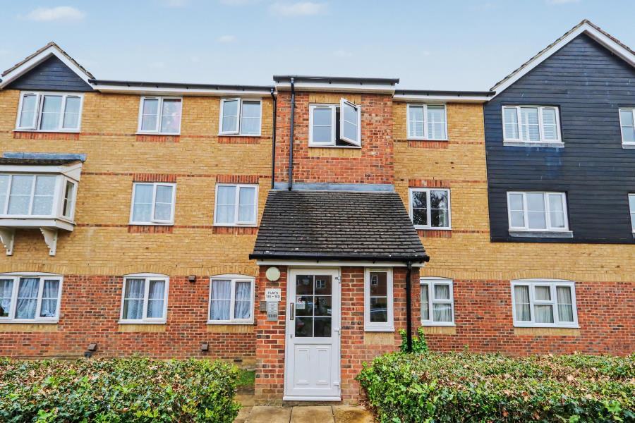 1 bed 1st Floor Flat for rent in Worcester Park. From Seymours Estate Agents - Surbiton 1 bed 1st Floor Flat for rent in Worcester Park. From Seymours Estate Agents - Surbiton