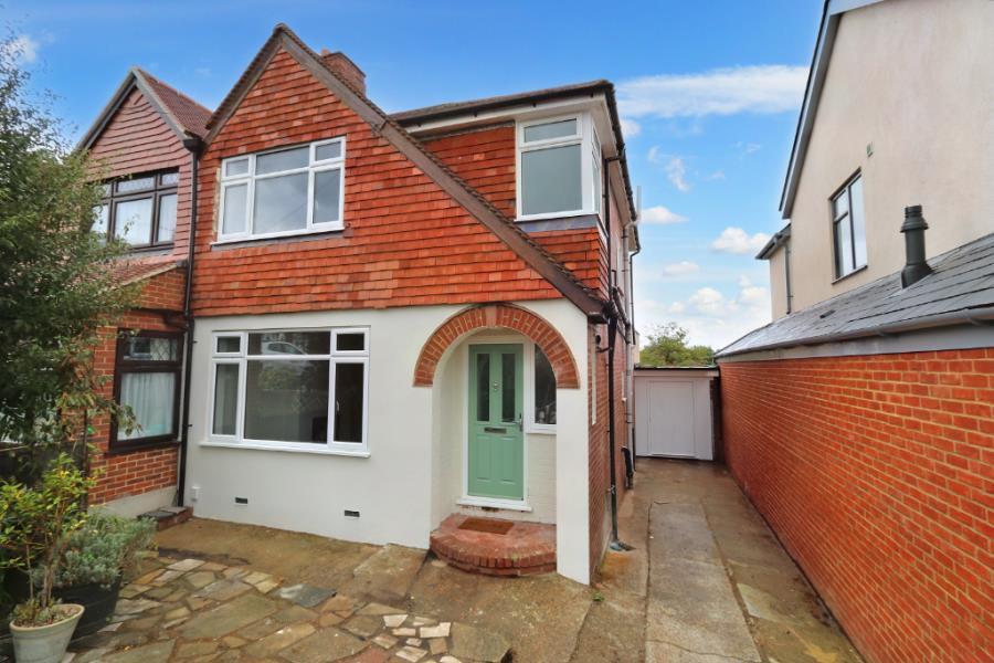 3 bed Semi Detached for rent in Worcester Park. From Seymours Estate Agents - Surbiton 3 bed Semi Detached for rent in Worcester Park. From Seymours Estate Agents - Surbiton