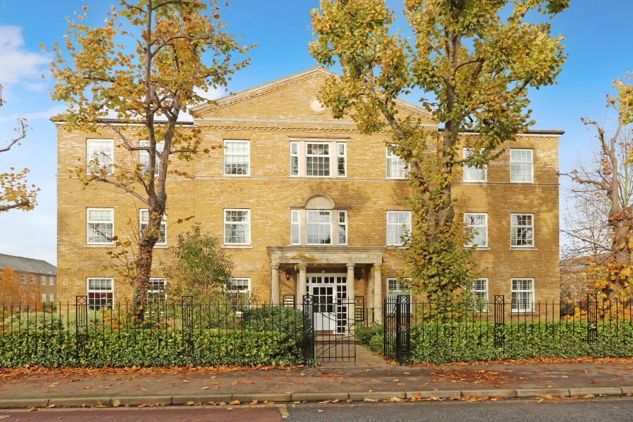 2 bed Apartment for rent in Long Ditton. From Seymours Estate Agents - Surbiton 2 bed Apartment for rent in Long Ditton. From Seymours Estate Agents - Surbiton