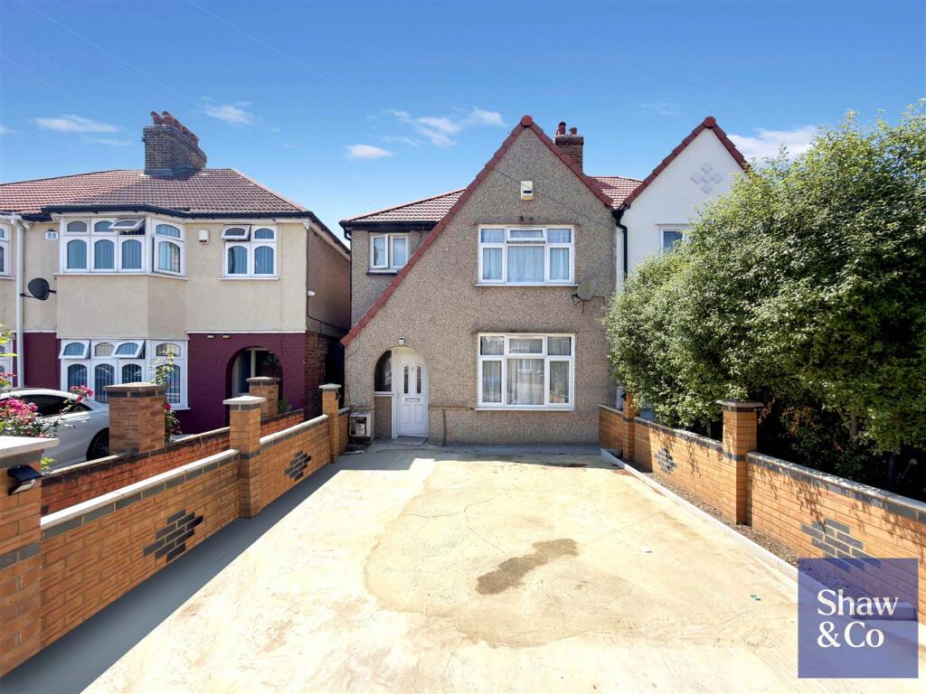 5 bed Semi Detached for rent in Hounslow. From Shaw & Co