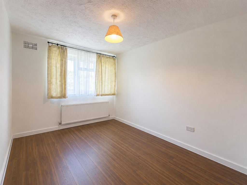 2 bed Annexe for rent in Hayes. From Shaw & Co