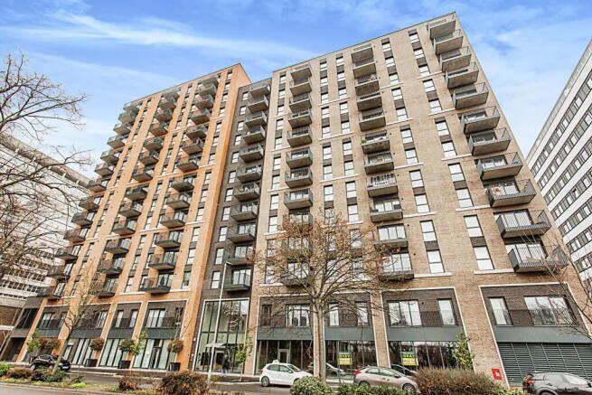 2 bed Apartment for rent in Southend-on-Sea. From Shore Sales & Lettings - Leigh-On-Sea