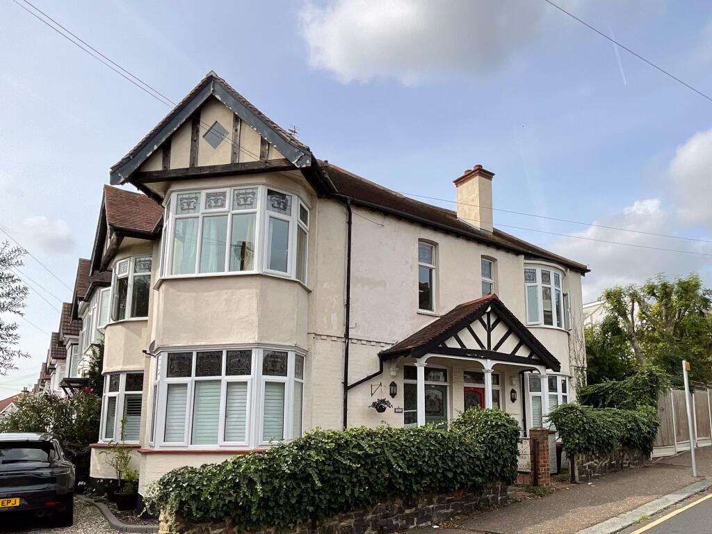 3 bed Annexe for rent in Southend-on-Sea. From Shore Sales & Lettings - Leigh-On-Sea