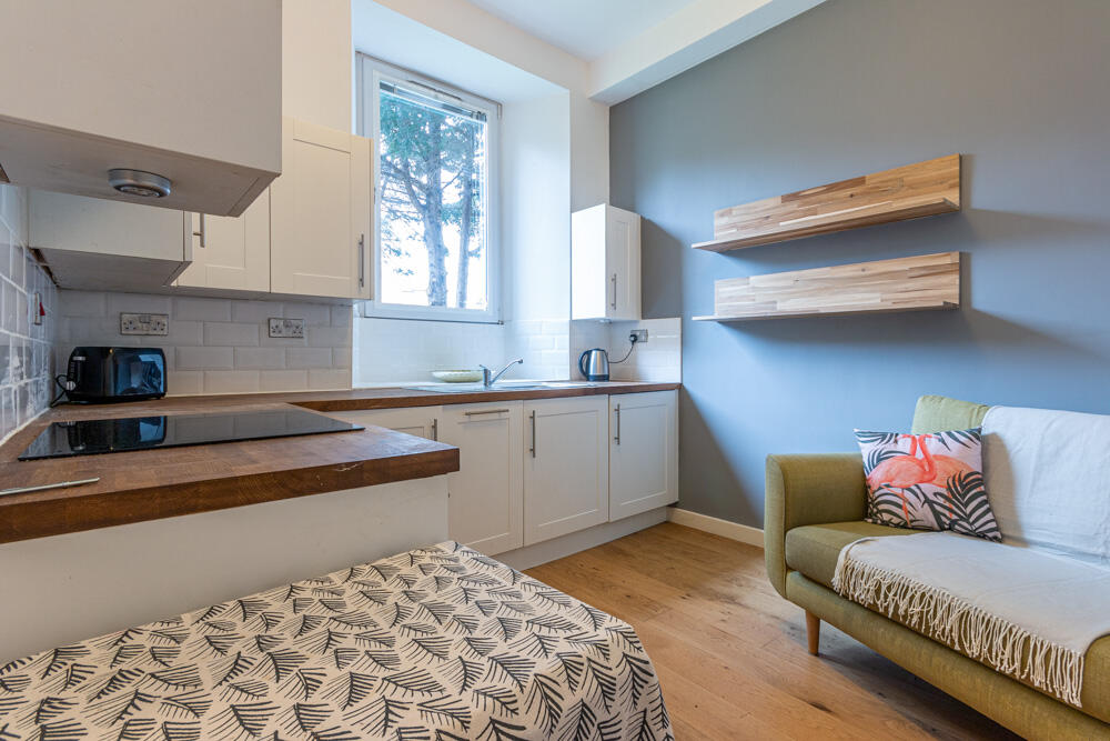 1 bed 1st Floor Flat for rent in Edinburgh. From SouthSide Property Management - Edinburgh