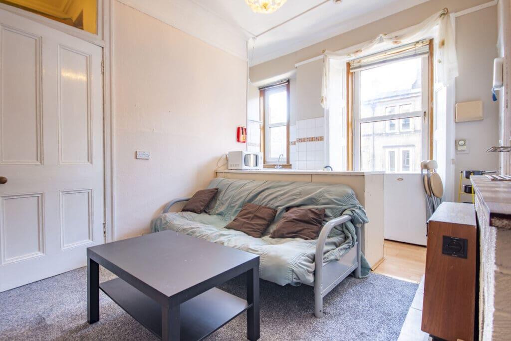 1 bed 1st Floor Flat for rent in Edinburgh. From SouthSide Property Management - Edinburgh