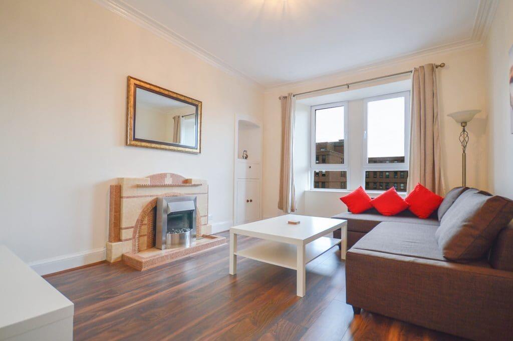 1 bed 1st Floor Flat for rent in Edinburgh. From SouthSide Property Management - Edinburgh