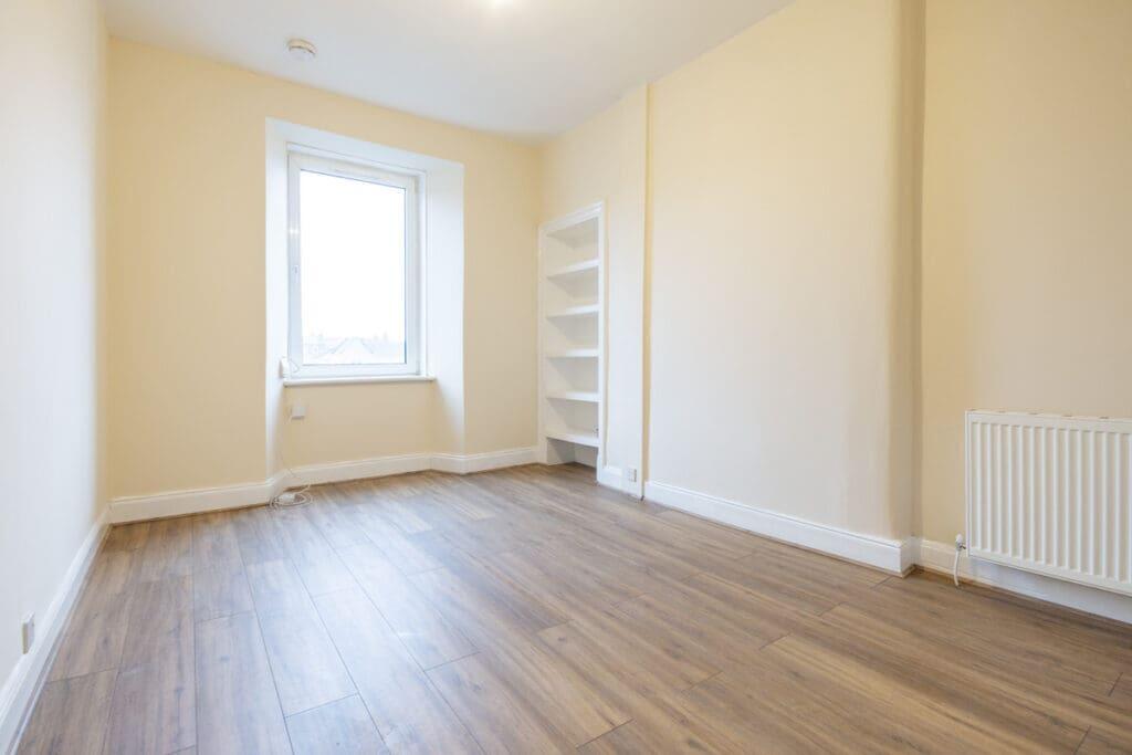 1 bed 1st Floor Flat for rent in Edinburgh. From SouthSide Property Management - Edinburgh