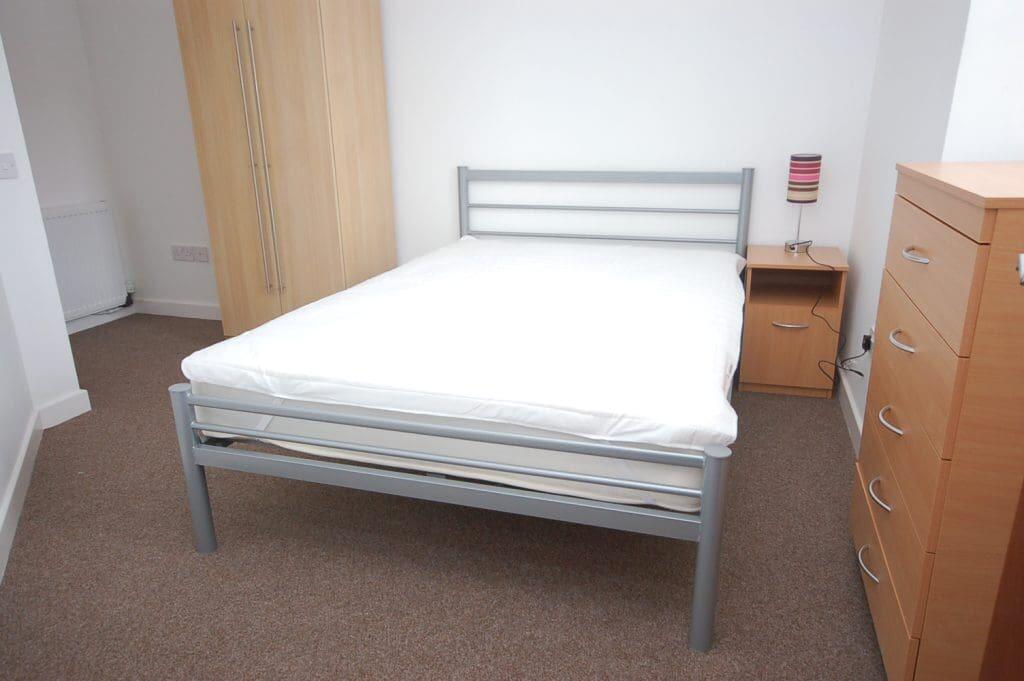 6 bed Flat Share for rent in Loanhead. From SouthSide Property Management - Edinburgh