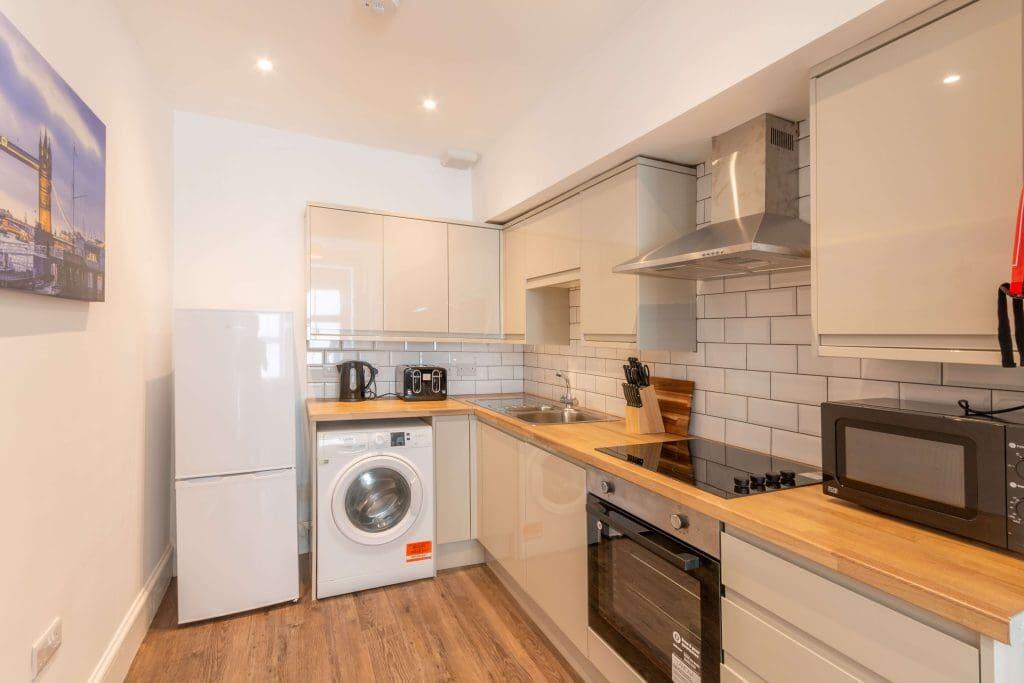 3 bed 1st Floor Flat for rent in Edinburgh. From SouthSide Property Management - Edinburgh