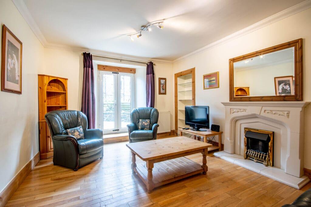 4 bed 1st Floor Flat for rent in Edinburgh. From SouthSide Property Management - Edinburgh