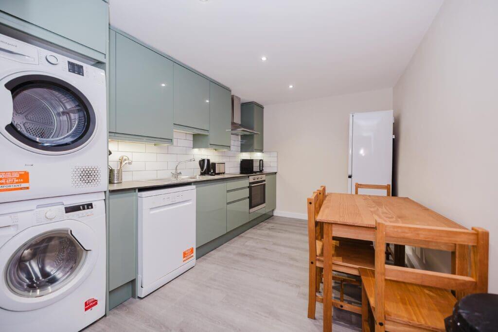 2 bed 1st Floor Flat for rent in Edinburgh. From SouthSide Property Management - Edinburgh