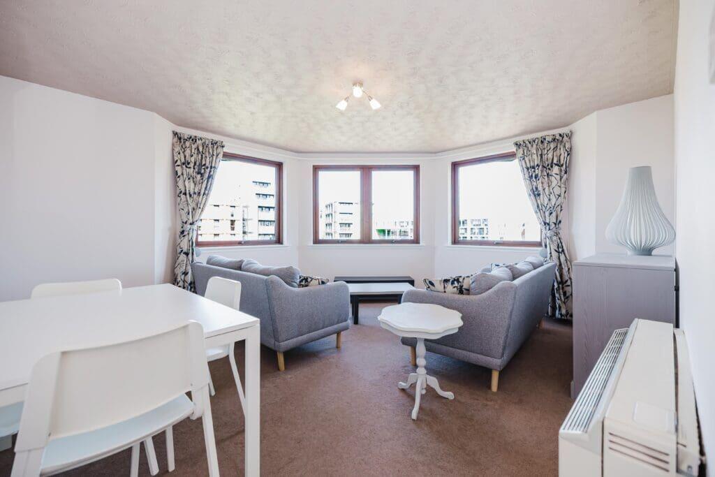 3 bed 1st Floor Flat for rent in Edinburgh. From SouthSide Property Management - Edinburgh