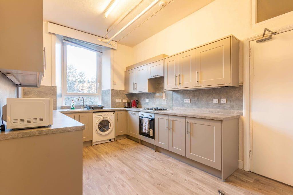 3 bed 1st Floor Flat for rent in Edinburgh. From SouthSide Property Management - Edinburgh