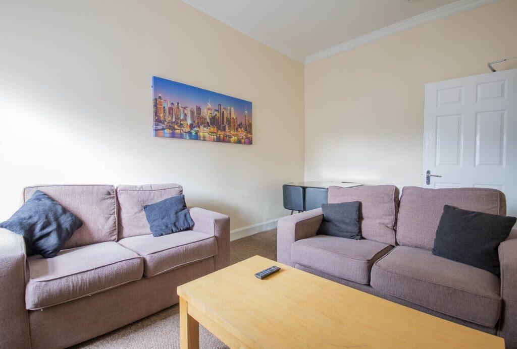 4 bed 1st Floor Flat for rent in Edinburgh. From SouthSide Property Management - Edinburgh