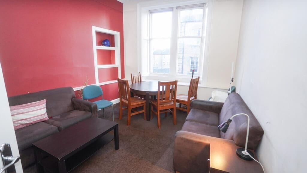 3 bed 1st Floor Flat for rent in Edinburgh. From SouthSide Property Management - Edinburgh