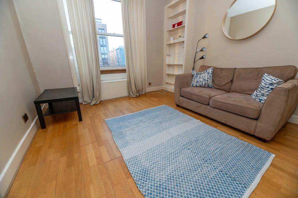 1 bed 1st Floor Flat for rent in Edinburgh. From SouthSide Property Management - Edinburgh