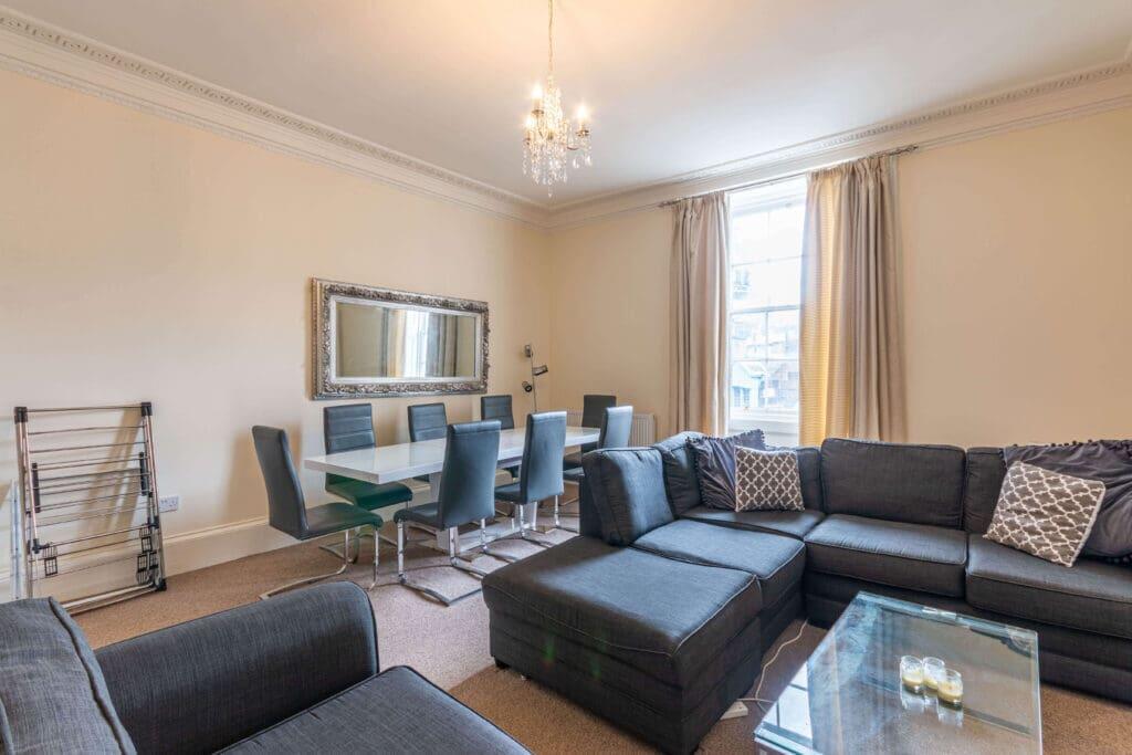 3 bed 1st Floor Flat for rent in Edinburgh. From SouthSide Property Management - Edinburgh 3 bed 1st Floor Flat for rent in Edinburgh. From SouthSide Property Management - Edinburgh