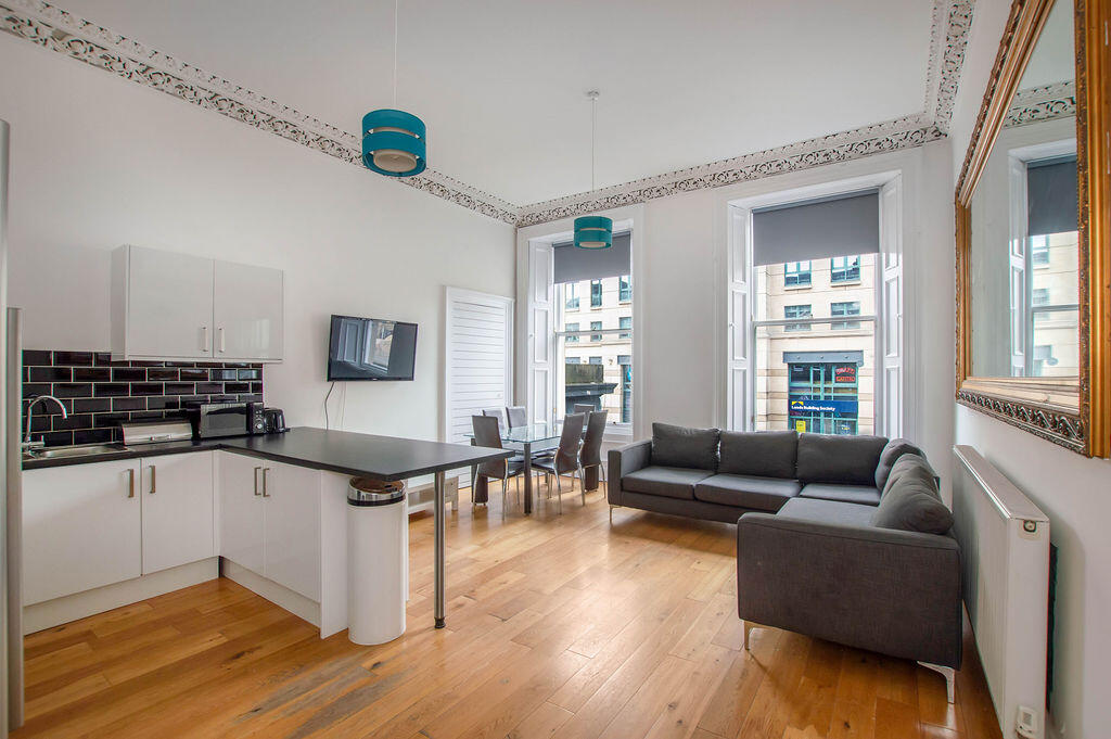 4 bed 1st Floor Flat for rent in Edinburgh. From SouthSide Property Management - Edinburgh