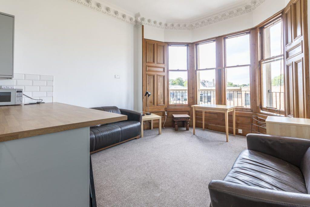 4 bed 1st Floor Flat for rent in Edinburgh. From SouthSide Property Management - Edinburgh