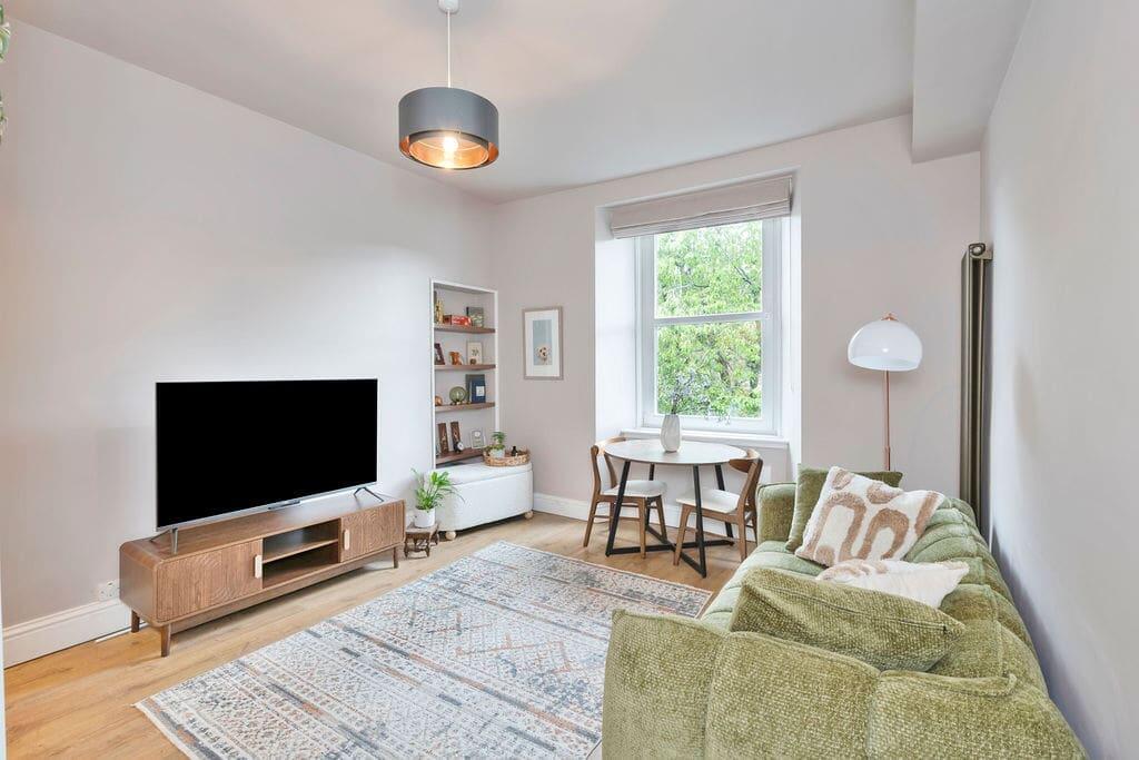 1 bed 1st Floor Flat for rent in Edinburgh. From SouthSide Property Management - Edinburgh 1 bed 1st Floor Flat for rent in Edinburgh. From SouthSide Property Management - Edinburgh